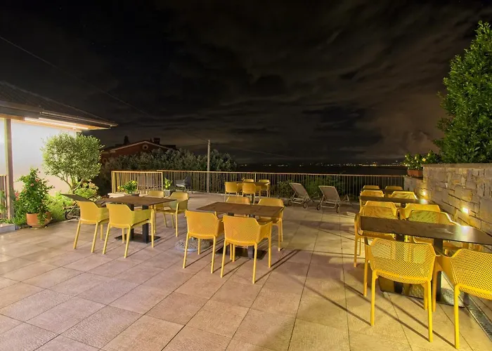 Sea View Guesthouse Opara